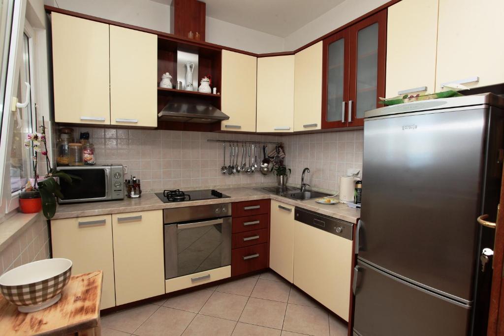 Apartments Akmadzic Makarska Exterior photo